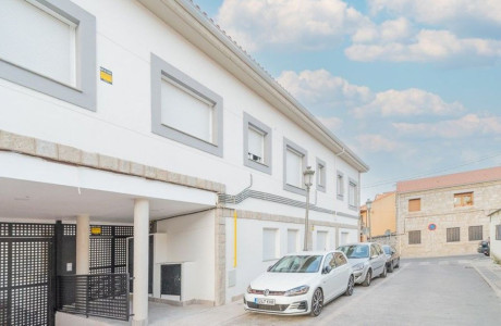 Piso en venta en calle Alto los Leones, 26