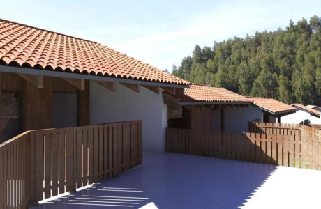 Chalet adosado en venta en calle La poledura, 60