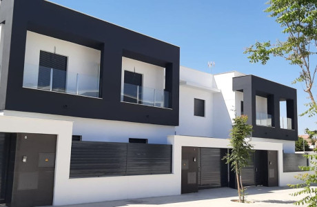 Chalet adosado en venta en avenida de La Unión s/n