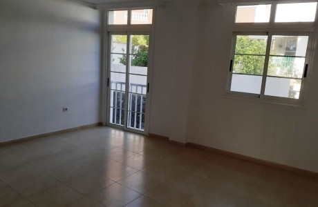 Piso en venta en Calle Granero, 10