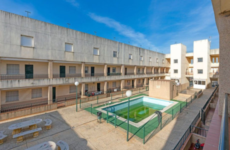 Promoción de tipologias Vivienda Local en venta Cantillana Sevilla