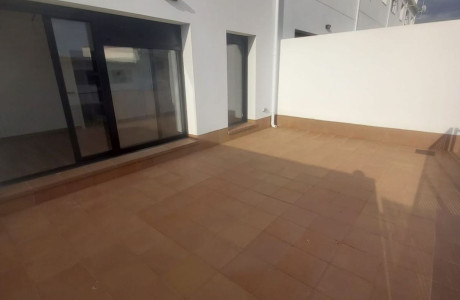 Chalet pareado en venta en calle Germanor, 2