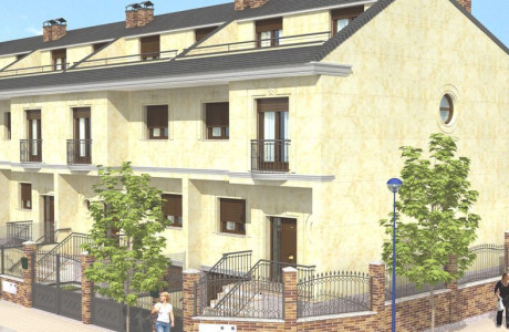 Chalet adosado en venta en calle Valencia , 16