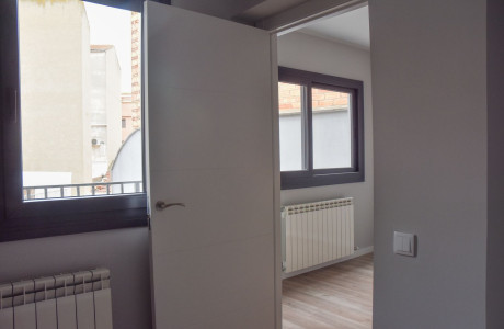 Piso en venta en calle Corts catalanes, 21