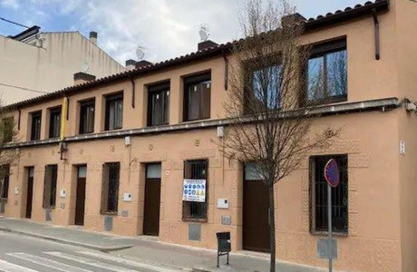 Chalet adosado en venta en avenida Alfons I, 9 -, 17