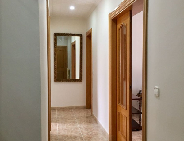 Piso en venta en calle Moncayo, 11