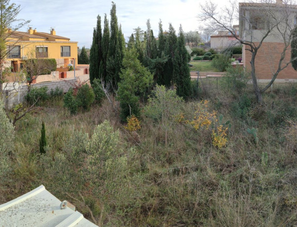 Terreno en venta en calle Llagostera, 28