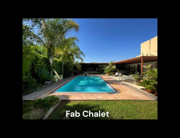 Chalet adosado en venta en calle Capricorn