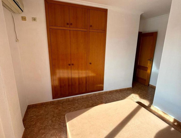 Piso en venta en calle València