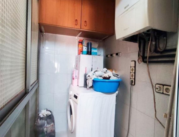 Piso en venta en L'Hostal - Lledoner