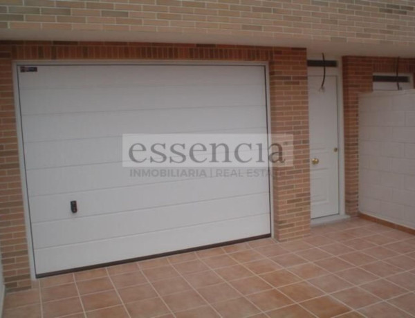 Chalet adosado en venta en Piles