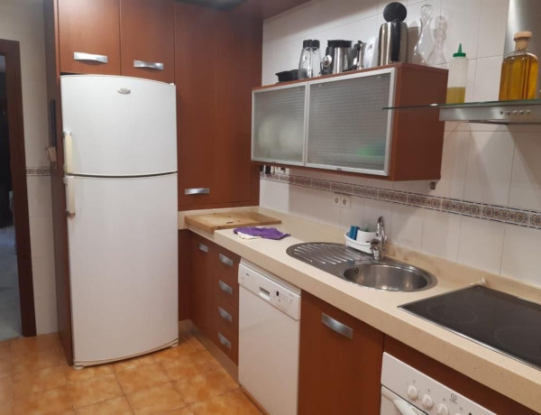 Chalet adosado en venta en Coria del Río