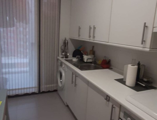 Piso en venta en Martxoak 8 Etorbidea, 22