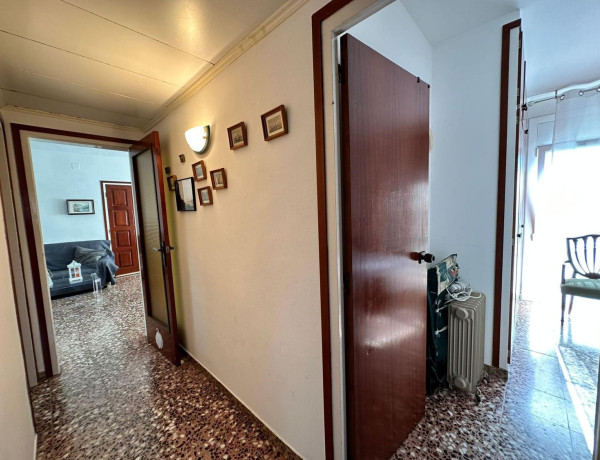 Piso en venta en Nucli Urbà