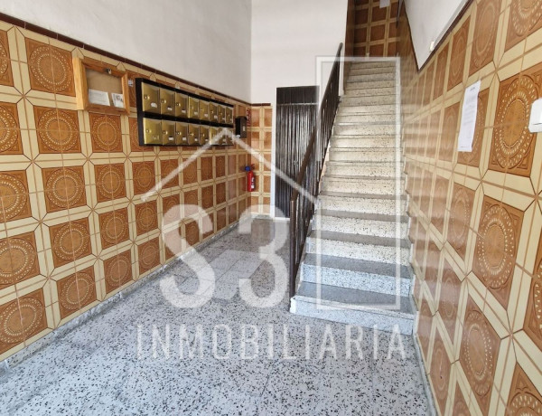 Piso en venta en avenida Vivar Téllez, 79