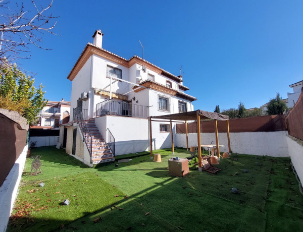 Chalet pareado en venta en Jun