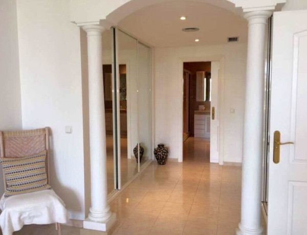 Piso en venta en calle S.ballesteros De Riviera 4, 4 b