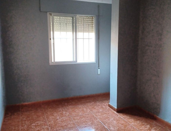 Piso en venta en calle Aguilar y Cano