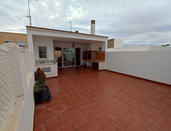 Chalet adosado en venta en calle De Lleida s/n