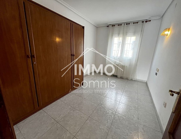 Piso en venta en Palau-Saverdera