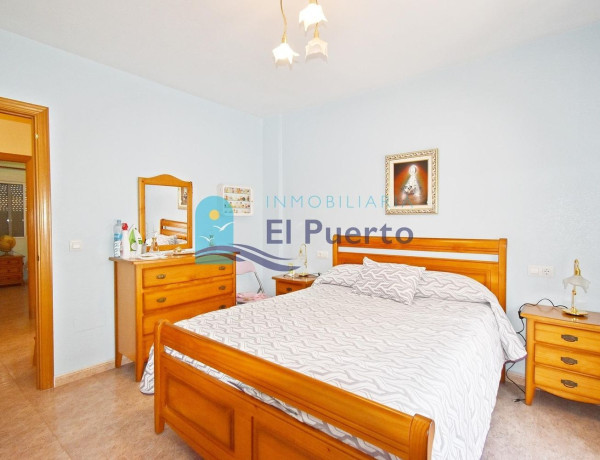 Dúplex en venta en calle de la Vía