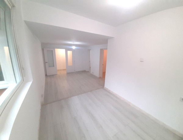 Piso en venta en calle Tomelloso