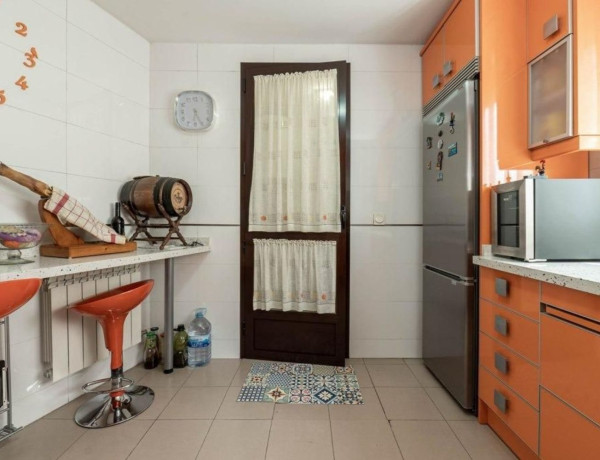 Piso en venta en calle Cádiar, 4