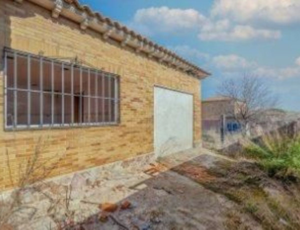 Casa o chalet independiente en venta en calle de los Almendros