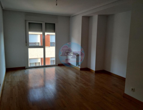 Dúplex en venta en calle Mastín Leones, 9