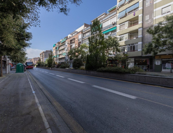 Local en venta en camino de Ronda