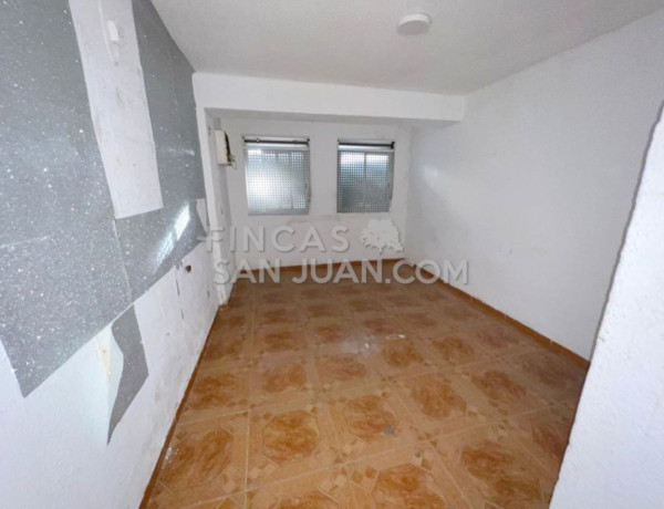 Piso en venta en calle Colonia Santa Isabel, 24