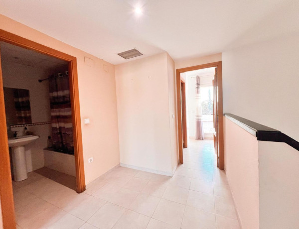 Chalet adosado en venta en Alicante Golf