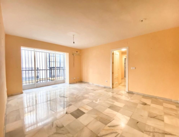 Piso en venta en calle Buiza y Mensaque, 14