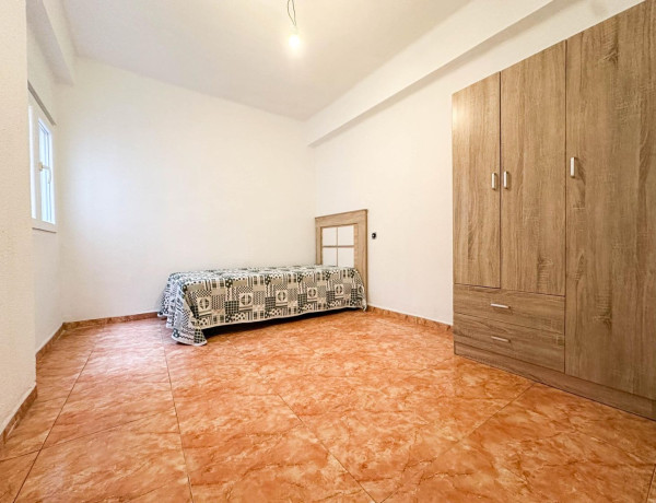 Piso en venta en calle Colom