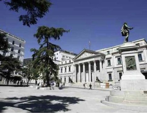 Edificio de uso mixto en venta en calle de Atocha