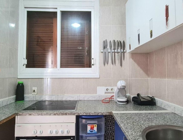 Piso en venta en Adelfas