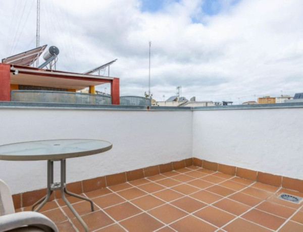 Piso en venta en Luis Montoto - Santa Justa