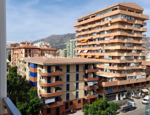 Piso en venta en Playa de los Boliches