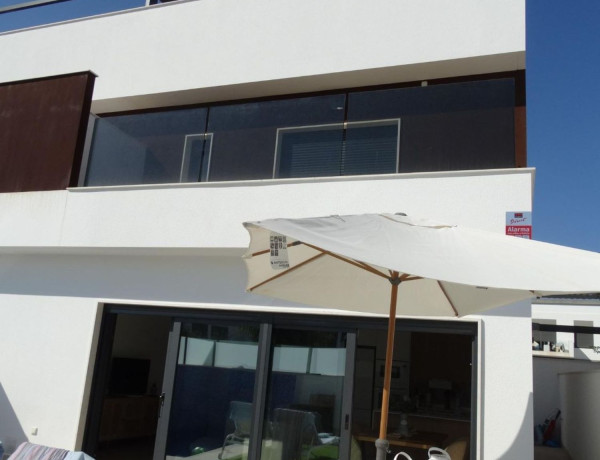 Chalet pareado en venta en Torre de la Horadada