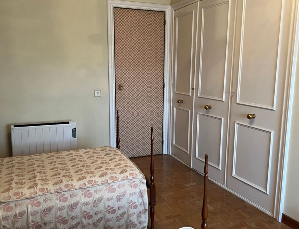 Piso en venta en calle Navas de Tolosa, 48