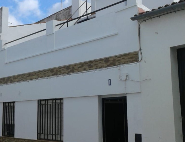 Chalet adosado en venta en calle cervantes