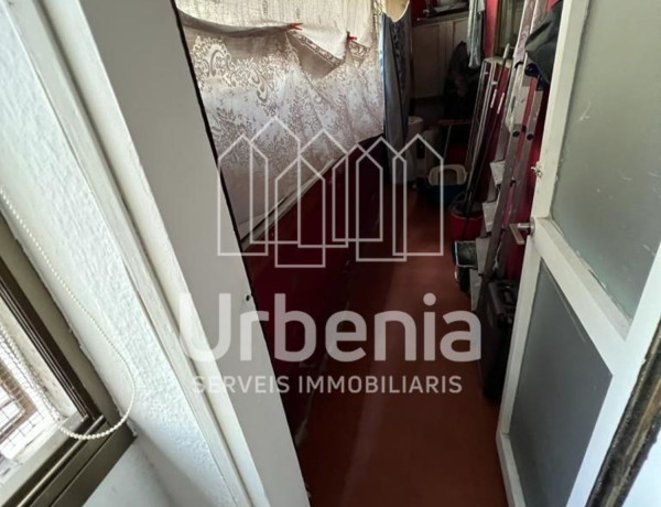 Piso en venta en La Mina