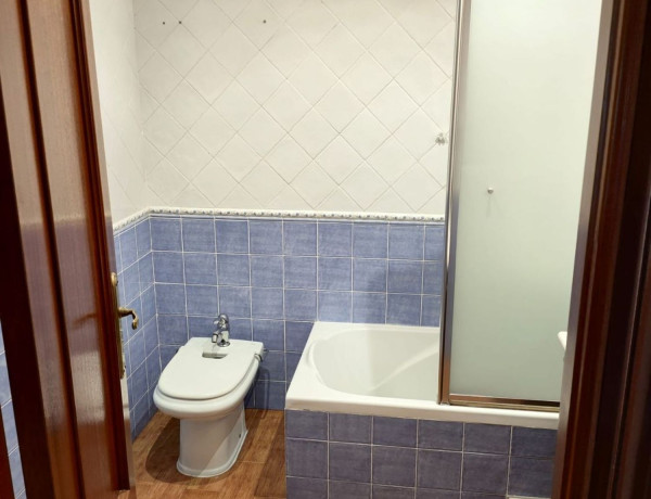 Piso en venta en avenida María Auxiliadora, 92