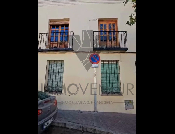 Edificio residencial en venta en plaza del Baile, 2