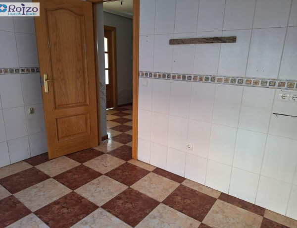 Chalet adosado en venta en Rio Guadarrama, 12