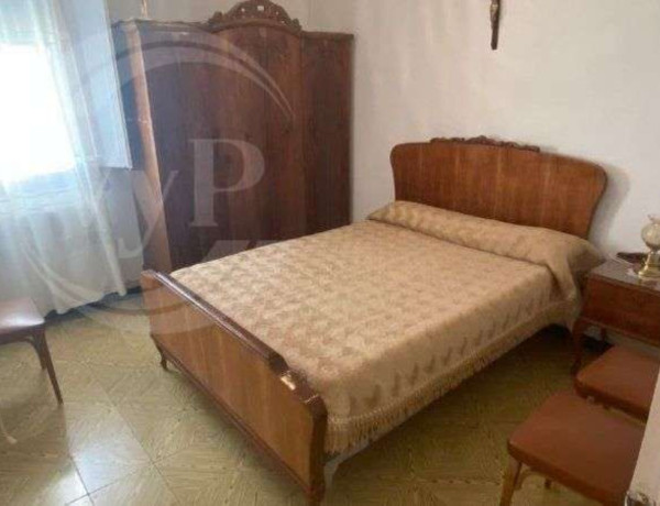 Chalet adosado en venta en calle Manuel Pérez