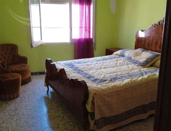 Chalet adosado en venta en calle San Juan