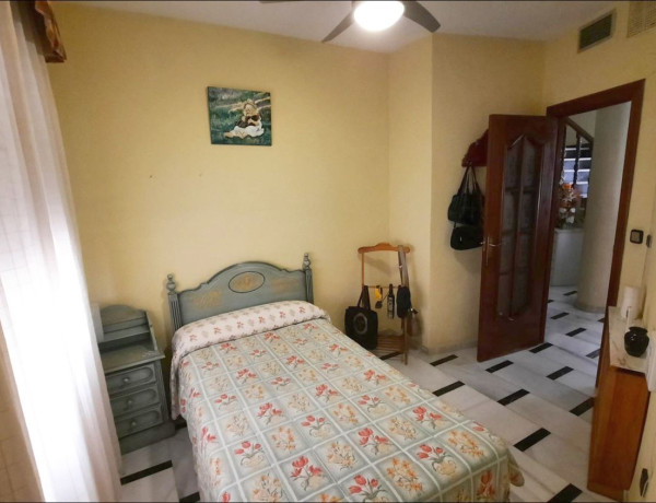 Casa o chalet independiente en venta en Casco Histórico - Ollerías - Marrubial