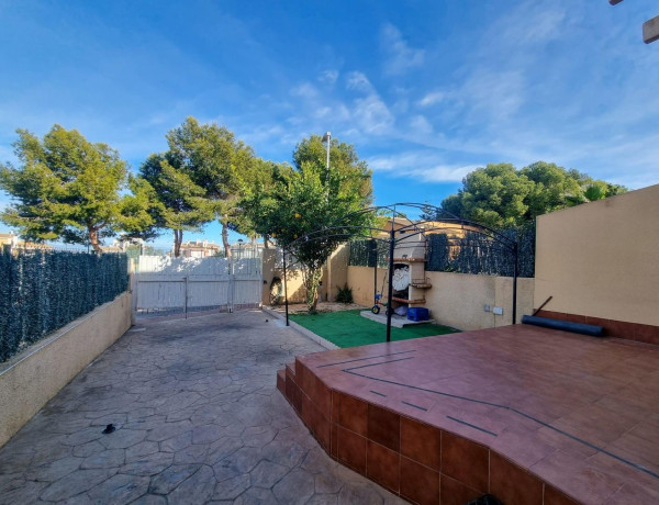 Chalet pareado en venta en calle Monte de Santa Pola