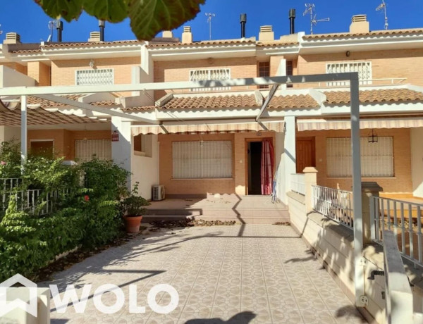 Chalet adosado en venta en calle Pintor Nicolau